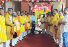 शिव दुर्गा हनुमान मंदिर से निकली निशान यात्रा में उमड़े श्रद्धालु