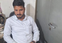 पटवारी बारह हजार की रिश्वत लेते गिरफ्तार