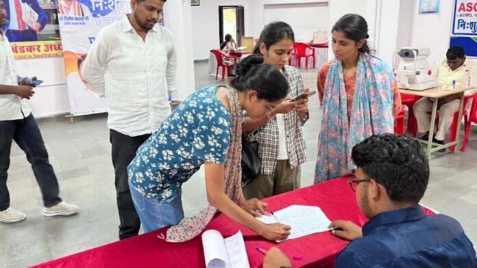 Students availed the benefits of a free eye check-up camp at the University of Rajasthan.