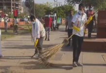 सफाई सेवा मैराथन: जलमहल की पाल पर विशेष अभियान में एयरफोर्स व पुलिस जवानों ने संभाली कमान Cleanliness Service Marathon: Air Force and Police Personnel Take Charge of Special Campaign at Jal Mahal ki Pal