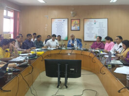 शिक्षामंत्री ने ली प्रारंभिक व माध्यमिक शिक्षा की समीक्षा बैठक