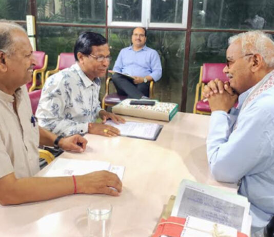 शिविरा पंचांग में अवकाश कटौती का विरोध, शैक्षिक महासंघ ने शिक्षा मंत्री से की मुलाकात