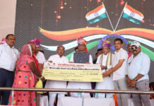 सिक्किम के राज्यपाल ने तख्तगढ़ में 100 फीट ऊंचे तिरंगे का किया अनावरण