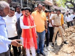 सुशीलपुरा में दूषित जलापूर्ति मामला: विधायक गोपाल शर्मा ने संभाली कमान Contaminated Water Supply Issue in Sushilpura: MLA Gopal Sharma Takes Charge