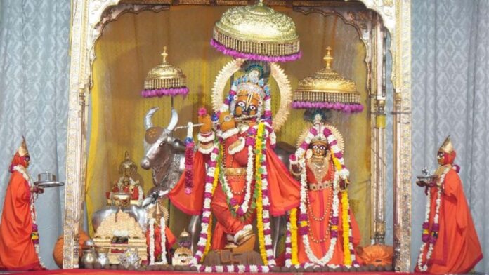 Changes in the Daily Routine of Thakur Ji in Vaishnava Temples Commencing from the Festival of Akshaya Tritiya