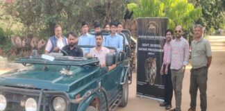 जयपुर टाइगर फेस्टिवल की एक नई पहल: सरकारी विद्यालयों के बच्चों को कराया झालाना लेपर्ड सफारी का निशुल्क भ्रमण Children from government schools were taken on a free tour of the Jhalana Leopard Safari.