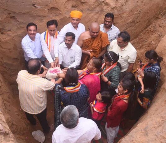 बालिका शिक्षा को बढ़ावा: सौ कमरों वाले बालिका छात्रावास का हुआ शिलान्यास Promoting Girls' Education: Foundation Stone Laid for 100-Room Girls' Hostel