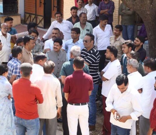 सिविल लाइंस में जन समस्या पर त्वरित एक्शन: विधायक गोपाल शर्मा मौके पर पहुंचे Swift Action on Public Grievances in Civil Lines