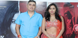 15 अवॉर्ड जीत चुकी फ़िल्म ‘एम 4 एम’ ने बढ़ाया सस्पेंस The 15-time award-winning film 'M4M' has heightened the suspense.