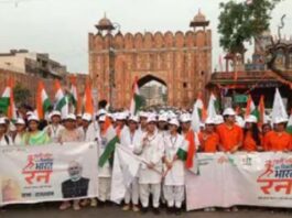 चांदपोल से बड़ी चौपड़ तक गूंजा नारी शक्ति का जोश The fervor of 'Nari Shakti' (Women's Power) resonated from Chandpole to Badi Chaupar.