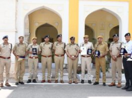 जयपुर पुलिस के छह कर्मियों को मिला कांस्टेबल ऑफ द मंथ अवॉर्ड Six Jaipur Police personnel receive 'Constable of the Month' award.