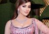 गुलाबी जलवे में उर्वशी रौतेला-इंडो-वेस्टर्न लुक ने लूटी महफ़िल Urvashi Rautela Dazzles in Pink—Her Indo-Western Look Steals the Spotlight
