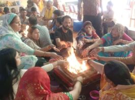 गोविंद देवजी मंदिर में सुरभि गायत्री महायज्ञ में लिया गौ संरक्षण का संकल्प Took a Vow for Cow Protection at the Surabhi Gayatri Mahayajna at Govind Devji Temple.
