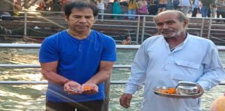 समाजसेवी तम्बोलिया ने किया गरीब-असहाय एवं लावारिस मृतकों की अस्थियों का विधि-विधान से हरिद्वार में विसर्जन Social worker Tamboliya