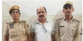 आईपीएल मैच पर ऑनलाइन सट्टा लगाता एक सटोरिया गिरफ्तार