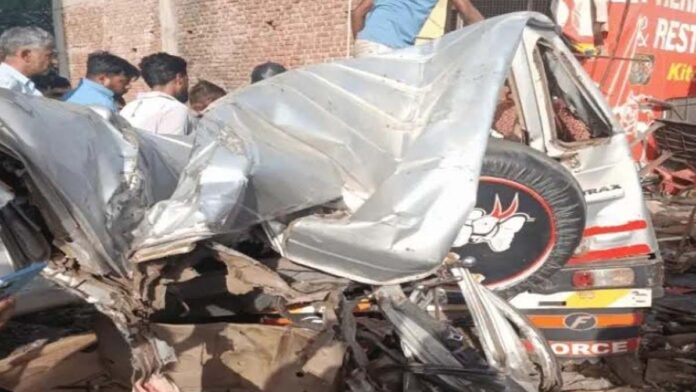 Speeding Cruiser Crashes into Truck: Three Pilgrims Dead