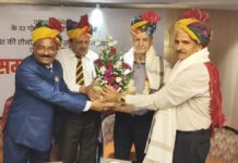 एपेक्स हॉस्पिटल ने किया पूर्व सैनिकों का सम्मान