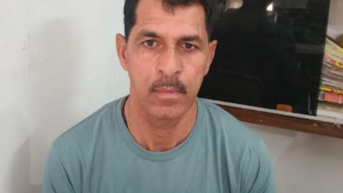 SI Trapped While Accepting Bribe to File Final Report SI Trapped While Accepting Bribe to File Final Report