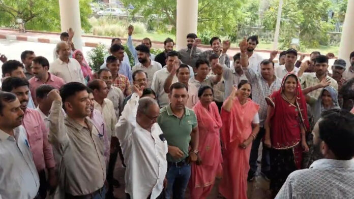 Federation (Unified) begins seven-day work boycott over employees' pending demands.