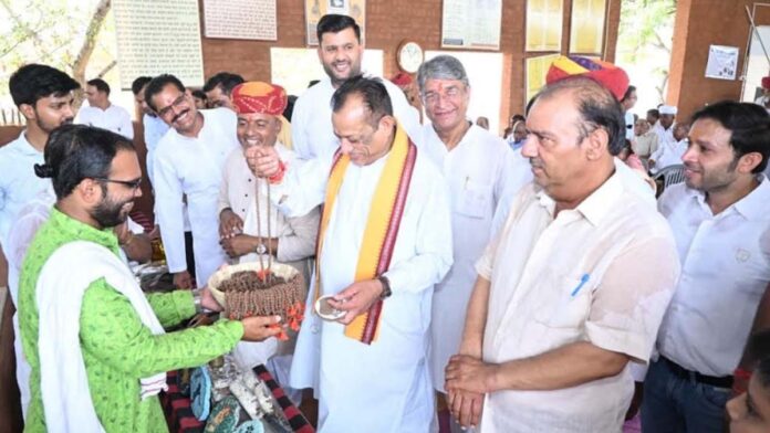 Panchagavya Therapy is an Integral Part of Indian Tradition and Ayurveda: Animal Husbandry Minister Joraram Kumawat Panchagavya Therapy is an Integral Part of Indian Tradition and Ayurveda: Animal Husbandry Minister Joraram Kumawat