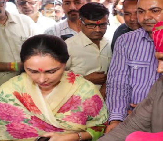 गुलाब जी चाय वाले फैमिली रेस्टोरेंट का भव्य शुभारम्भ Grand Inauguration of Gulab Ji Chai Wale Family Restaurant
