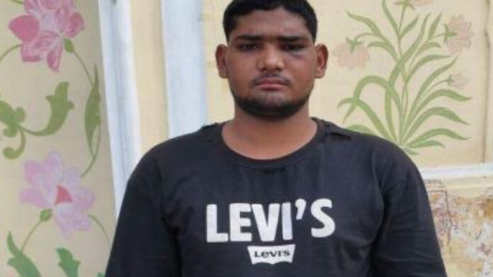 Criminal Sandeep alias Sanya, carrying a bounty of ₹2,000, arrested.