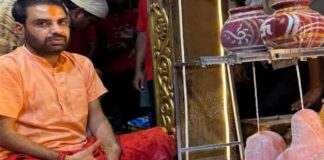 छोटीकाशी में बड़े मंगल की धूम: हनुमान मंदिरों में उमड़ी श्रद्धालुओं की भीड़