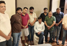 होटल के कमरे में चल रहा था जुए का खेल, पुलिस ने रेड मार किया नौ जुआरियों को गिरफ्तार