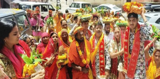 कलश यात्रा के साथ गीता गायत्री मंदिर में रामकथा का शुभारंभ Ramkatha Commences at Gita Gayatri Temple with a Kalash Yatra