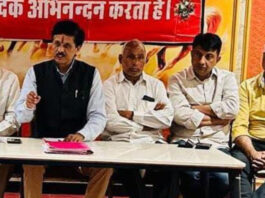 ग्रीष्मावकाश कटौती पर कर्मचारी महासंघ नाराज: संघ ने दी शिक्षा मंत्री के घेराव की चेतावनी Employees' Federation Upset Over Reduction in Summer Vacation
