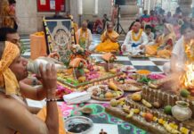 भगवान विष्णु के चौथे अवतार नृसिंह भगवान का प्राकट्योत्सव धूमधाम से मनाया The Appearance Day Celebration of Lord Nrisimha, the Fourth Avatar of Lord Vishnu