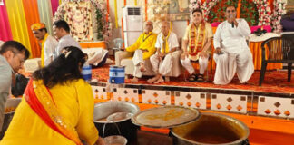 108 श्रीमद्भागवत कथा महोत्सव की पूर्णाहुति: हजारों श्रद्धालुओं ने ग्रहण की प्रसादी Completion of the 108 Shrimad Bhagwat Katha Festival
