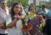 पौधारोपण और परिंडे वितरण से दिया पर्यावरण संरक्षण का संदेश Conveyed the message of environmental conservation through tree plantation and the distribution of earthen water pots for birds.