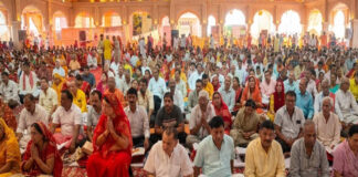 पुरुषोत्तम मास में 1008 आसनों पर संगीतमय अखंड रामचरितमानस पाठ प्रारंभ Continuous Recitation of the Ramcharitmanas Begins During Purushottam Month