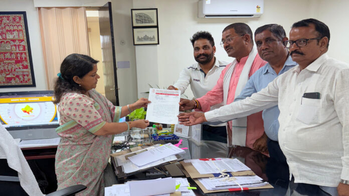 The Federation submitted a memorandum to the Principal Secretary, demanding the restoration of RGHS services. The Federation submitted a memorandum to the Principal Secretary, demanding the restoration of RGHS services.