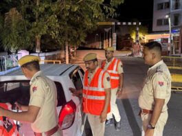 सघन नाकाबंदी से अपराधियों में हड़कंप: 810 नाकाबंदी पॉइंट्स पर 47 हजार से ज्यादा वाहनों की जांच Intensive blockade creates panic among criminals