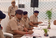 जनता के बीच पहुंच कर पुलिस कमिश्नर सचिन मित्तल ने परिवादियों की सुनी समस्याएं Reaching out to the public, Police Commissioner Sachin Mittal listened to the grievances of complainants.