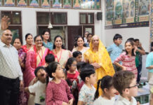 ग्रीष्मकालीन संस्कार शिक्षण शिविर में बही भक्ति की लहर