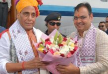 ऑपरेशन सिंदूर की पहली वर्षगांठ पर जयपुर में जवानों का अभिनंदन करने पहुंचे रक्षा मंत्री राजनाथ सिंह Defense Minister Rajnath Singh arrives in Jaipur to felicitate soldiers on the first anniversary of Operation Sindoor.