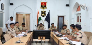 पुलिस कमिश्नर की दक्षिण जिले की समीक्षा बैठक: महिला सुरक्षा,साइबर क्राइम व लंबित मामलों पर सख्त निर्देश Police Commissioner's Review Meeting for the South District: Women's Safety