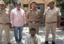 बारह लाख की नकबजनी करने वाला शातिर चोर गिरफ्तार Cunning Thief Behind ₹12 Lakh Burglary Arrested