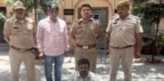 बारह लाख की नकबजनी करने वाला शातिर चोर गिरफ्तार Cunning Thief Behind ₹12 Lakh Burglary Arrested