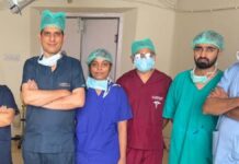 एसएमएस अस्पताल के चिकित्सकों ने निकाली पन्द्रह साल से पीड़ित महिला की बच्चेदानी से विशाल गांठ Doctors at SMS Hospital removed a massive tumor from the uterus of a woman who had been suffering for fifteen years.