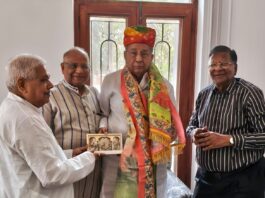 मारवाड़ी सम्मेलन के प्रतिनिधिमंडल ने राज्यसभा सांसद घनश्याम तिवाड़ी से की मुलाकात