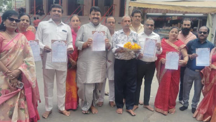Pradosh Seva Samiti's 15th Barfani Amarnath Yatra to depart on June 26. Pradosh Seva Samiti's 15th Barfani Amarnath Yatra to depart on June 26.