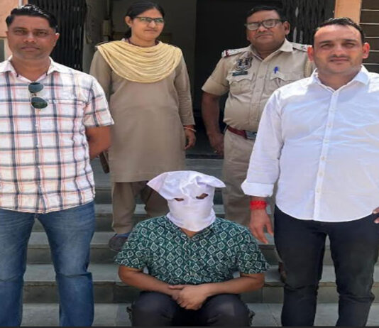 पांच हजार का इनामी बदमाश गिरफ्तार Criminal with a ₹5,000 reward on his head arrested.