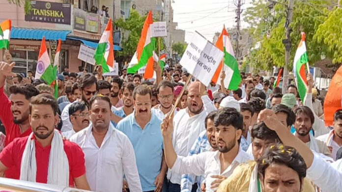 Massive Foot March by the Muslim Community Demanding National Animal Status for the Cow Massive Foot March by the Muslim Community Demanding National Animal Status for the Cow