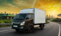 टाटा मोटर्स ने लॉन्च किया बिल्कुल नया इंट्रा वी40 Tata Motors Launches the All-New Intra V40