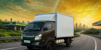 टाटा मोटर्स ने लॉन्च किया बिल्कुल नया इंट्रा वी40 Tata Motors Launches the All-New Intra V40