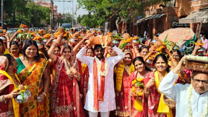 Commencement of Shrimad Bhagwat Katha at Shri Chaturbhuj Temple Commencement of Shrimad Bhagwat Katha at Shri Chaturbhuj Temple